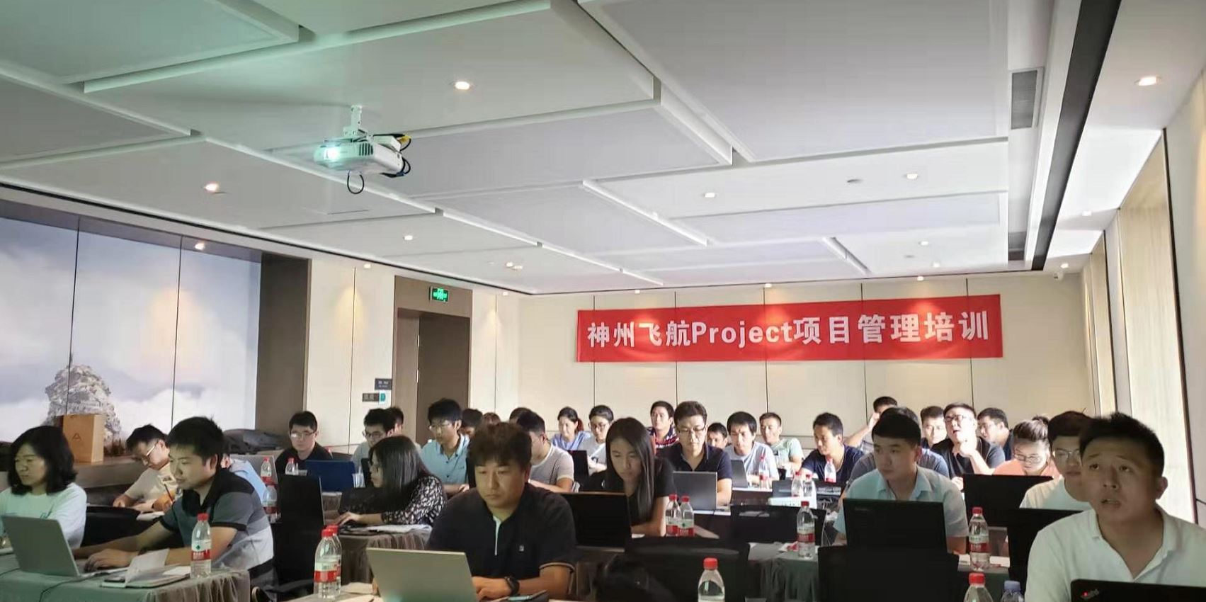 1571041211120725.jpg 神州.JPG